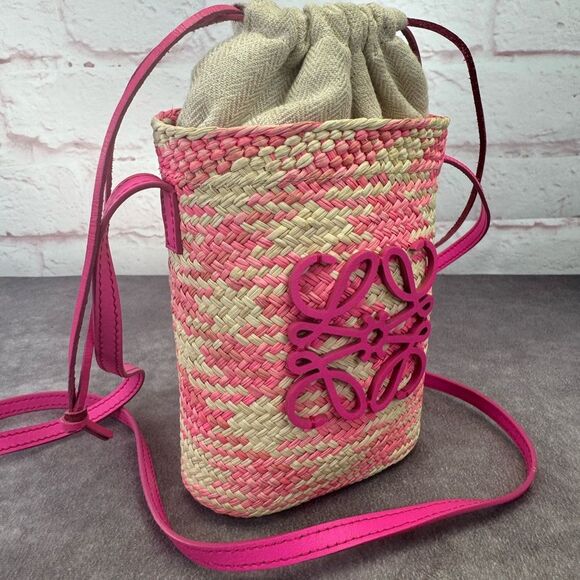 Loewe Iraca Palm Calfskin Anagram Bucket Bag - Picture 2 of 12